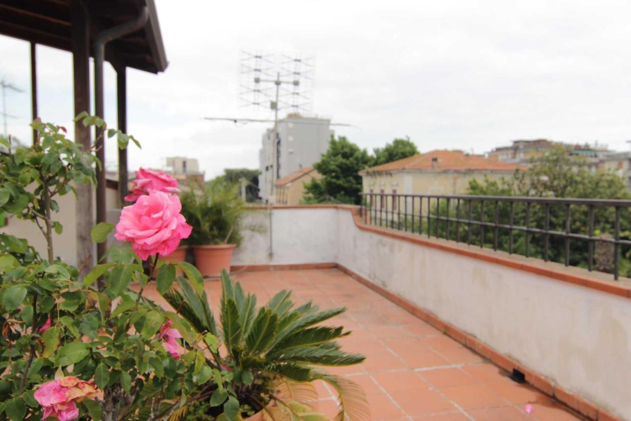 L'Arrocco Bed And Breakfast Marina Di Carrara Exterior photo