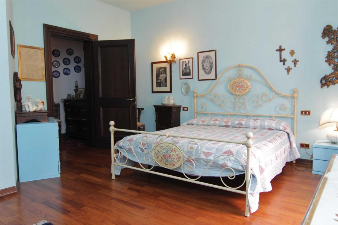 L'Arrocco Bed And Breakfast Marina Di Carrara Exterior photo