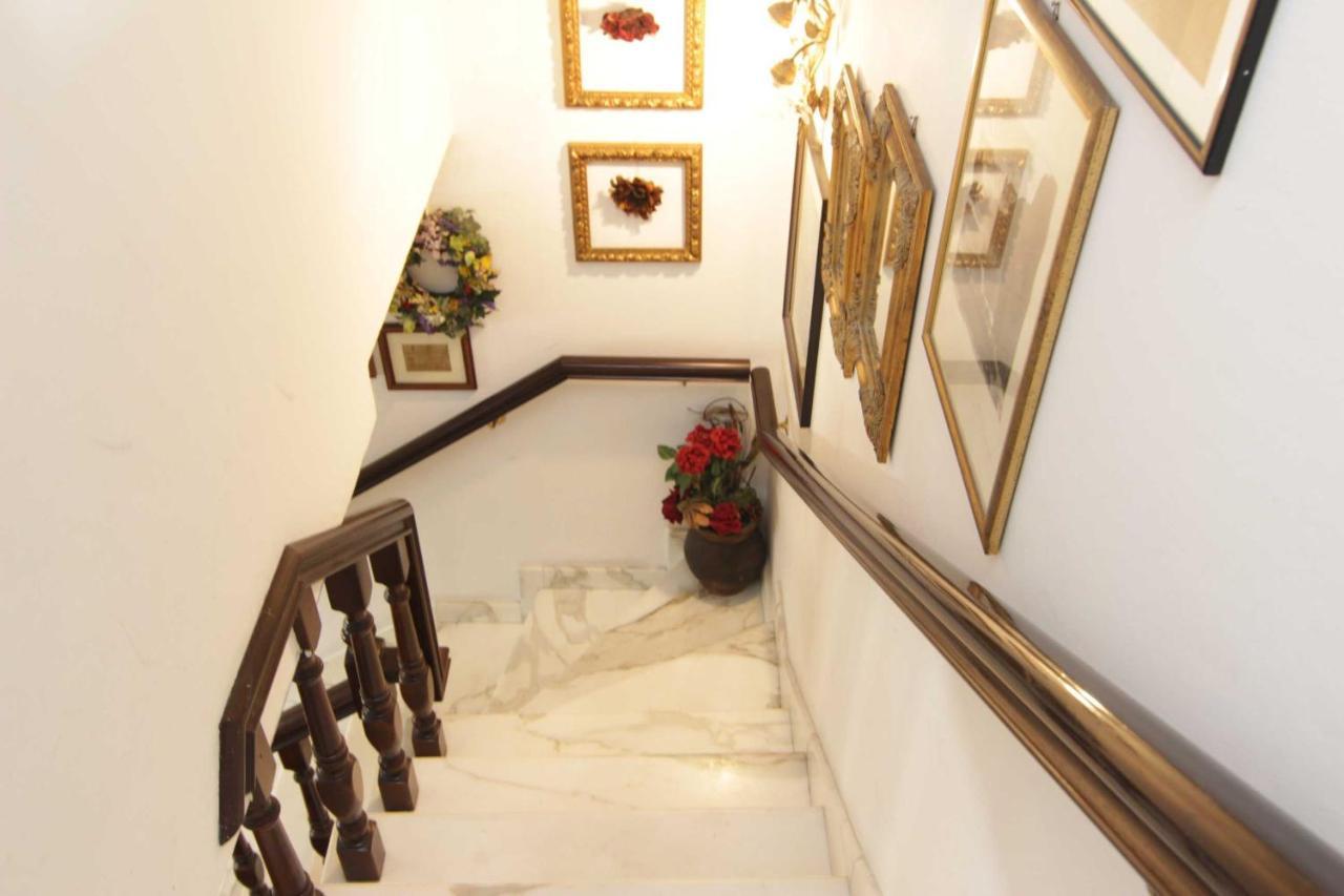 L'Arrocco Bed And Breakfast Marina Di Carrara Exterior photo