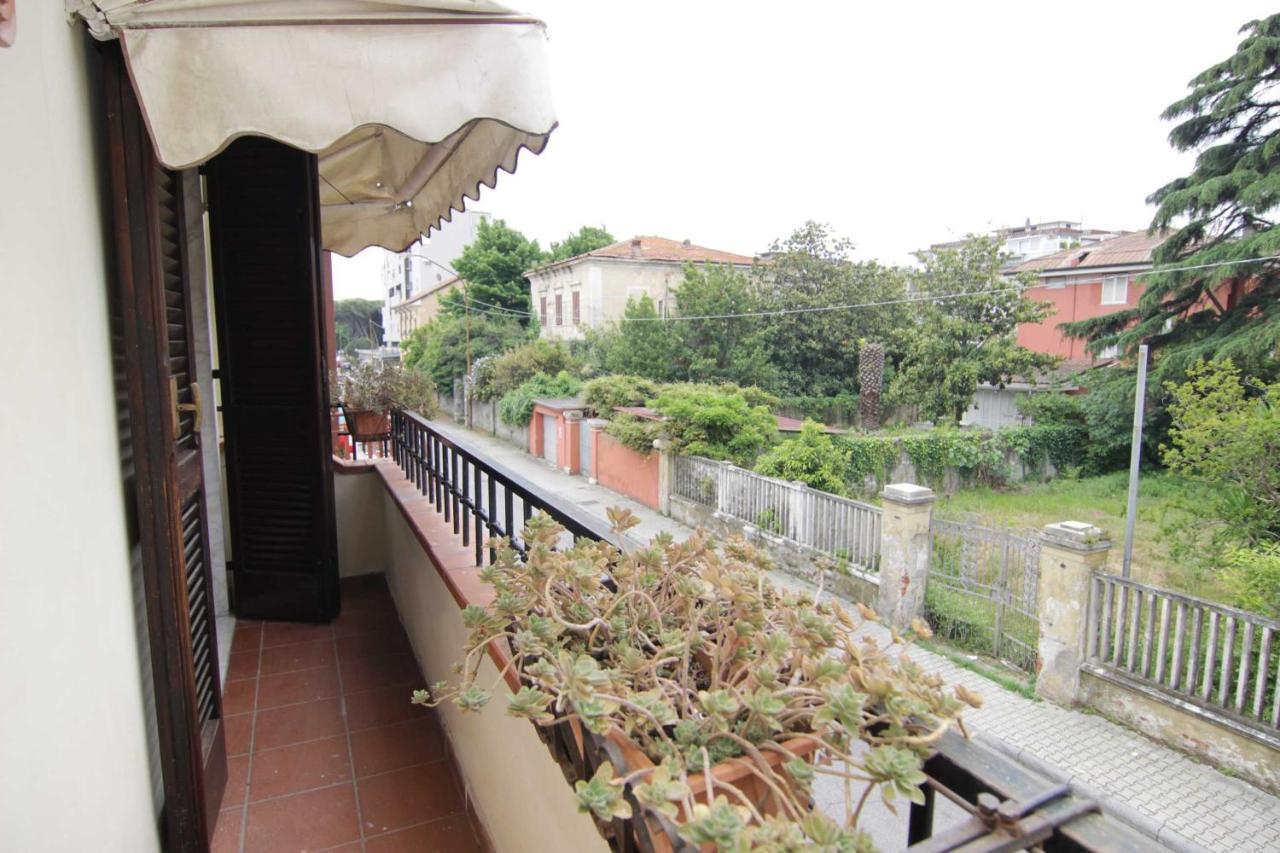 L'Arrocco Bed And Breakfast Marina Di Carrara Exterior photo